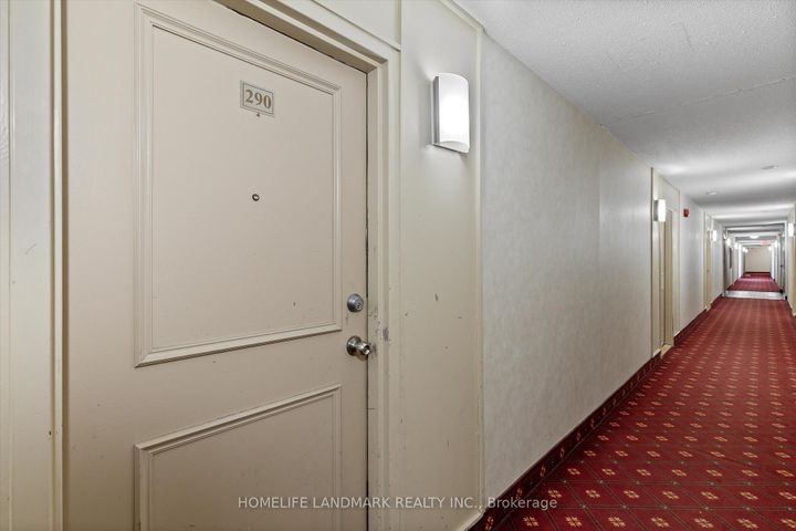 Photo 4 at 290 - 165 Cherokee Boulevard, Pleasant View, Toronto