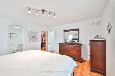 Photo 18 at 23 Sunridge Street, Oak Ridges, Richmond Hill