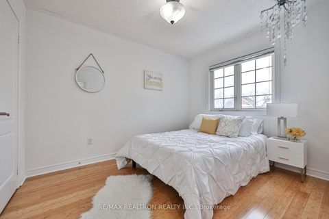 Photo 21 at 23 Sunridge Street, Oak Ridges, Richmond Hill