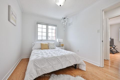 Photo 22 at 23 Sunridge Street, Oak Ridges, Richmond Hill