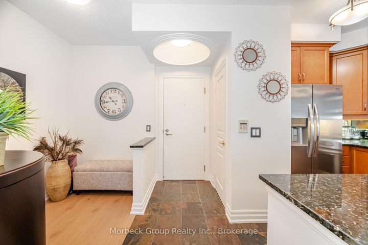 Photo 4 at 1413 - 2083 Lake Shore Boulevard W, Mimico, Toronto