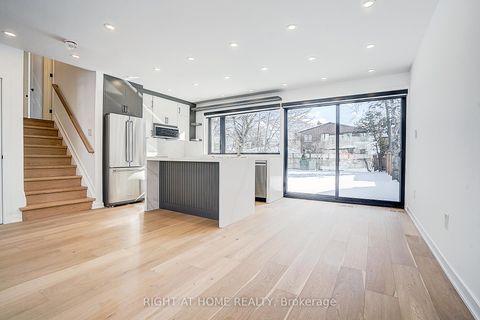 Photo 14 at 215 Churchill Avenue, Willowdale West, Toronto