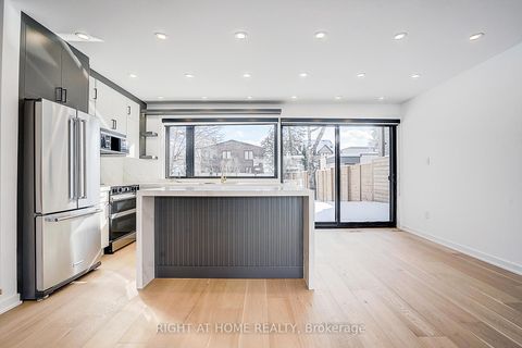 Photo 15 at 215 Churchill Avenue, Willowdale West, Toronto