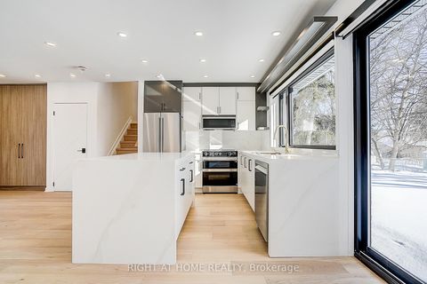 Photo 18 at 215 Churchill Avenue, Willowdale West, Toronto