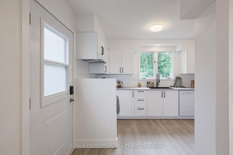 Photo 5 at 128 Moores Beach Road, Virginia, Georgina