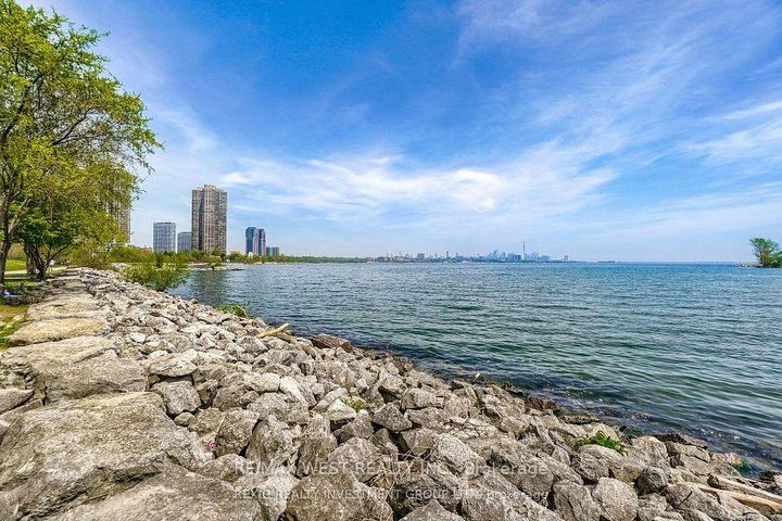 Photo 12 at 4007 - 70 Annie Craig Drive, Mimico, Toronto