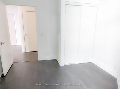 Photo 8 at 201 - 2020 Bathurst Street, Cedarvale, Toronto