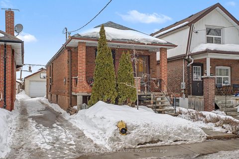 Photo 1 at 224 Livingstone Avenue, Belgravia, Toronto