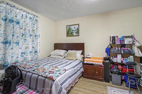 Photo 6 at 224 Livingstone Avenue, Belgravia, Toronto