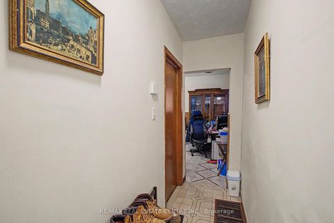 Photo 7 at 224 Livingstone Avenue, Belgravia, Toronto