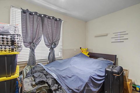 Photo 11 at 224 Livingstone Avenue, Belgravia, Toronto