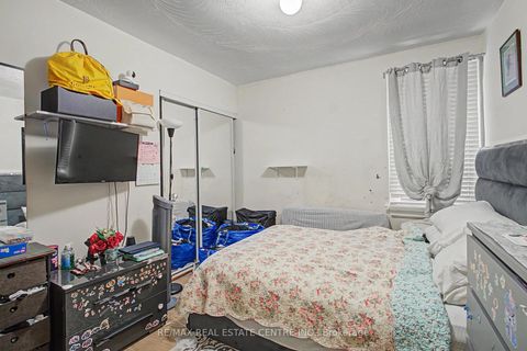 Photo 13 at 224 Livingstone Avenue, Belgravia, Toronto