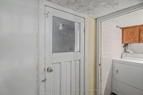 Photo 15 at 224 Livingstone Avenue, Belgravia, Toronto