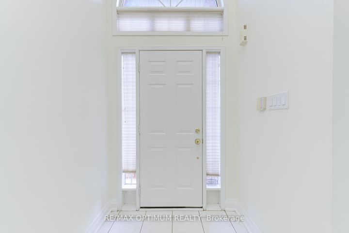 Photo 4 at 13 Ribbon Drive, Wellington, Brampton