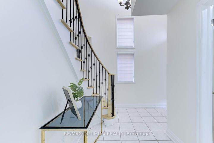 Photo 5 at 13 Ribbon Drive, Wellington, Brampton