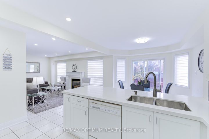 Photo 17 at 13 Ribbon Drive, Wellington, Brampton