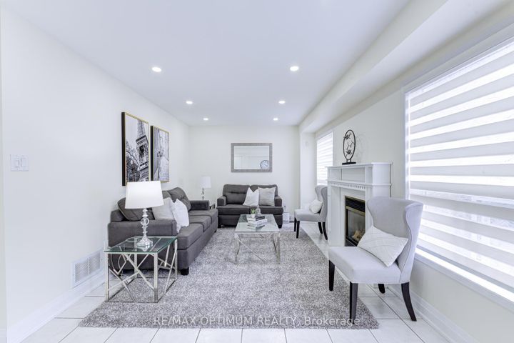 Photo 22 at 13 Ribbon Drive, Wellington, Brampton