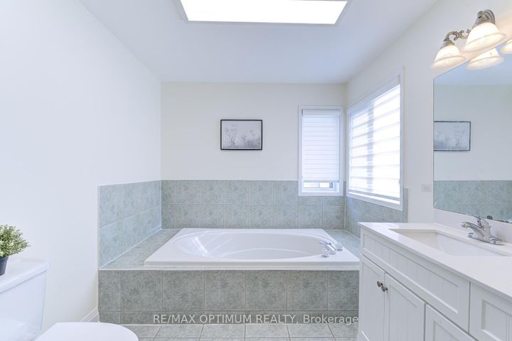 Photo 34 at 13 Ribbon Drive, Wellington, Brampton