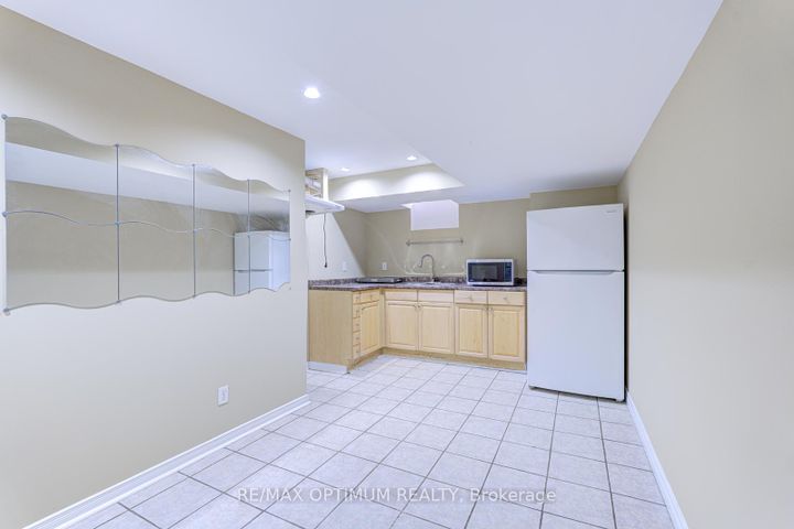 Photo 42 at 13 Ribbon Drive, Wellington, Brampton