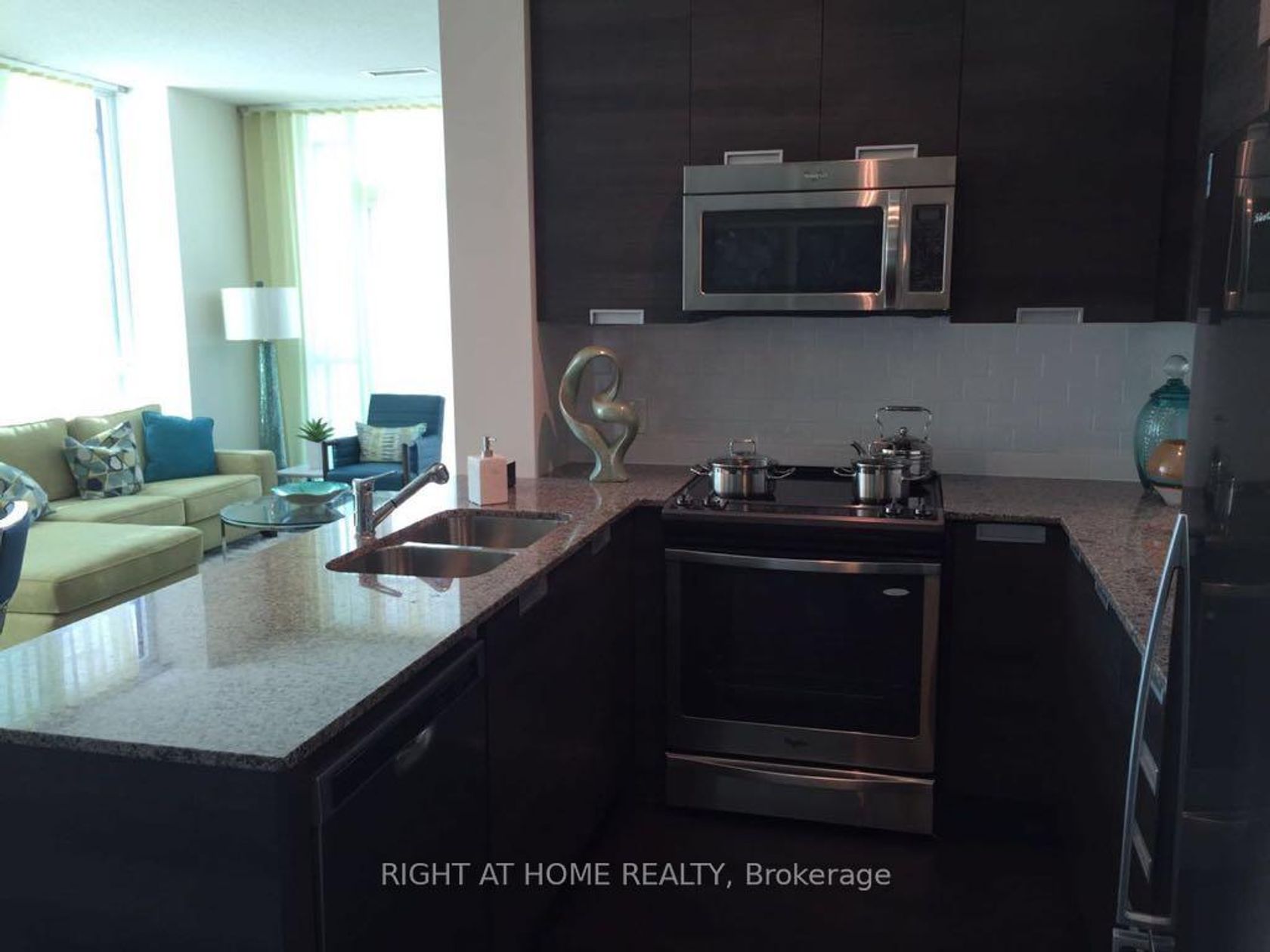 1407 - 5025 Four Springs Avenue, Hurontario, Mississauga 