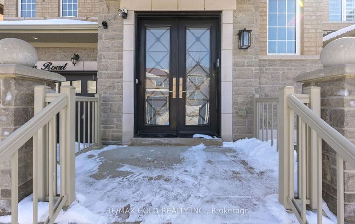 Photo 3 at 59 Kalmia Road, Credit Valley, Brampton