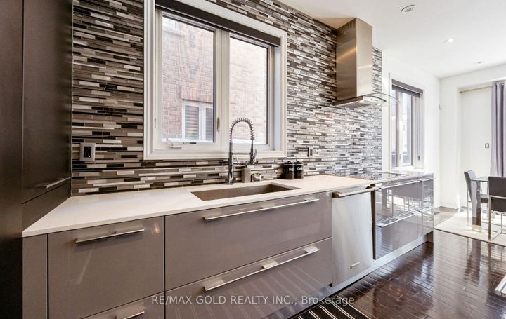 Photo 16 at 59 Kalmia Road, Credit Valley, Brampton