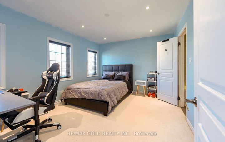 Photo 35 at 59 Kalmia Road, Credit Valley, Brampton