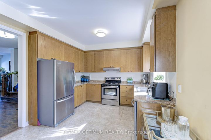 Photo 16 at 12 Gatlin Street, Bram West, Brampton