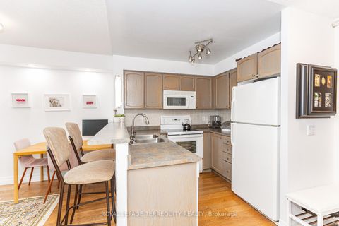 Photo 13 at 1005 - 15 Michael Power Place, City Centre West, Toronto