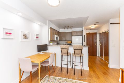 Photo 15 at 1005 - 15 Michael Power Place, City Centre West, Toronto