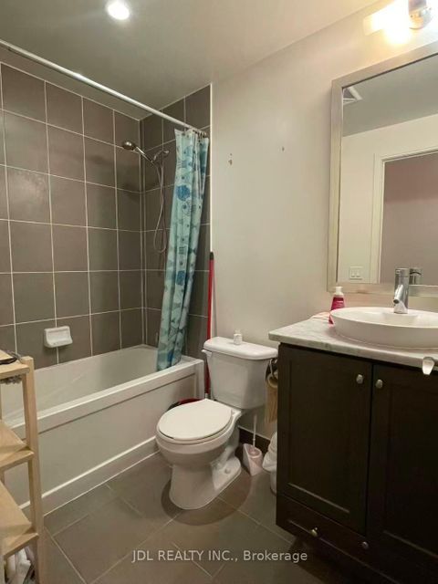 Photo 4 at 806 - 825 Church Street N, Moore Park, Toronto