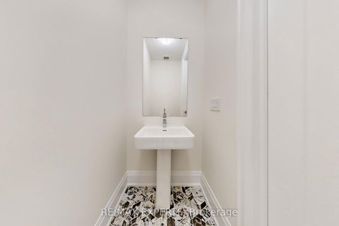 Photo 14 at 50 Schmeltzer Crescent, Rural Richmond Hill, Richmond Hill