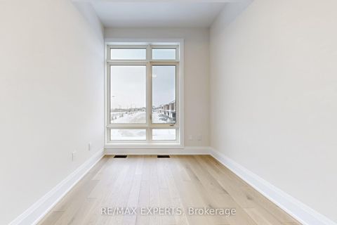 Photo 34 at 50 Schmeltzer Crescent, Rural Richmond Hill, Richmond Hill