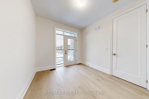 Photo 39 at 50 Schmeltzer Crescent, Rural Richmond Hill, Richmond Hill