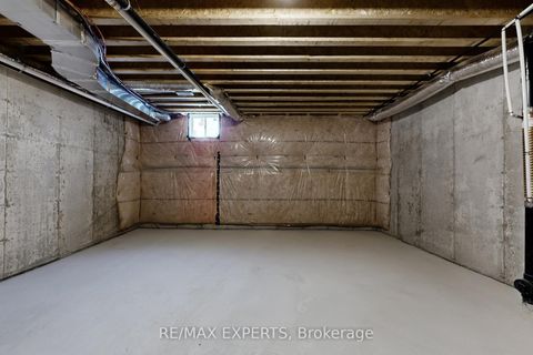 Photo 44 at 50 Schmeltzer Crescent, Rural Richmond Hill, Richmond Hill