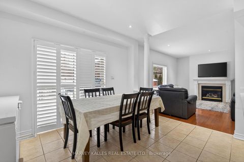 Photo 15 at 60 Wolfson Crescent, Oak Ridges Lake Wilcox, Richmond Hill