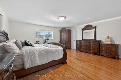 Photo 27 at 60 Wolfson Crescent, Oak Ridges Lake Wilcox, Richmond Hill