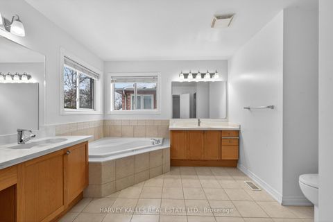 Photo 29 at 60 Wolfson Crescent, Oak Ridges Lake Wilcox, Richmond Hill