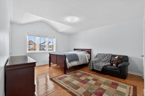 Photo 30 at 60 Wolfson Crescent, Oak Ridges Lake Wilcox, Richmond Hill