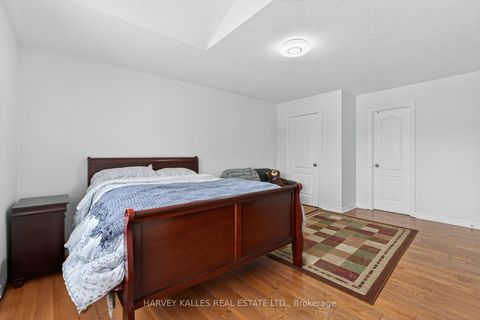 Photo 31 at 60 Wolfson Crescent, Oak Ridges Lake Wilcox, Richmond Hill