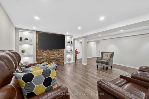 Photo 39 at 60 Wolfson Crescent, Oak Ridges Lake Wilcox, Richmond Hill