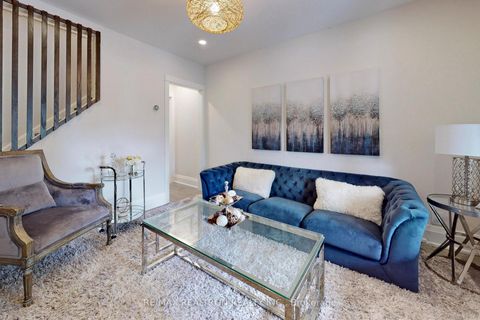 Photo 3 at 50 King Edward Avenue, Lumsden, Toronto