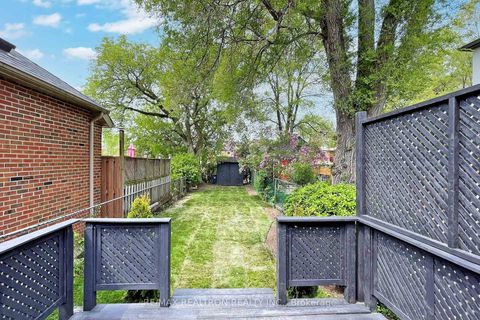 Photo 30 at 50 King Edward Avenue, Lumsden, Toronto