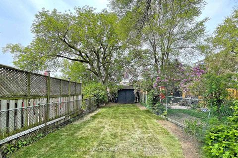 Photo 34 at 50 King Edward Avenue, Lumsden, Toronto