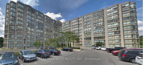 Photo 0 at 513 - 309 Major Mackenzie Drive E, Harding, Richmond Hill