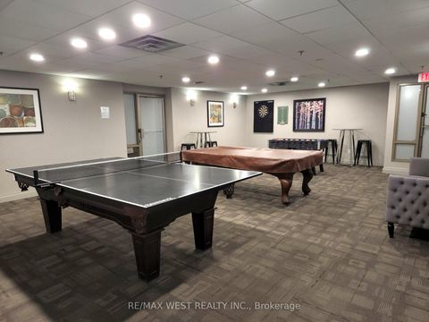 Photo 4 at 513 - 309 Major Mackenzie Drive E, Harding, Richmond Hill