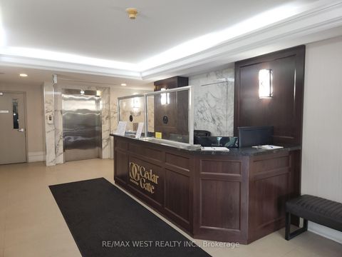 Photo 9 at 513 - 309 Major Mackenzie Drive E, Harding, Richmond Hill