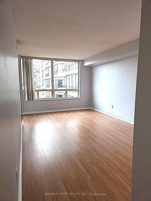 Photo 21 at 513 - 309 Major Mackenzie Drive E, Harding, Richmond Hill