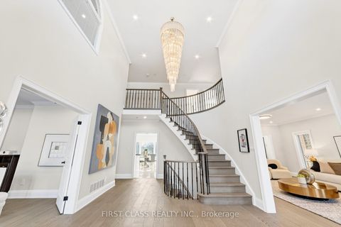 Photo 1 at 31 Boake Trail, Bayview Hill, Richmond Hill