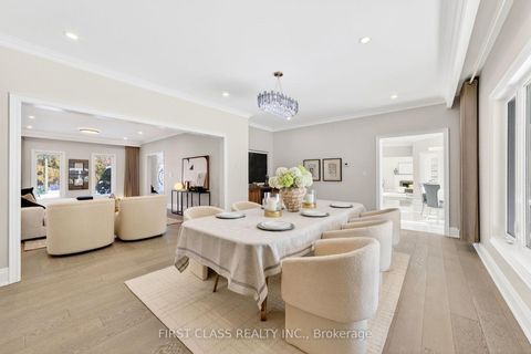 Photo 6 at 31 Boake Trail, Bayview Hill, Richmond Hill